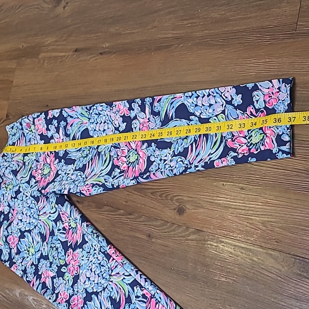 Lilly Pulitzer Blue and Pink Luxletic Leggings used good condition zise 4 - Picture 6 of 12